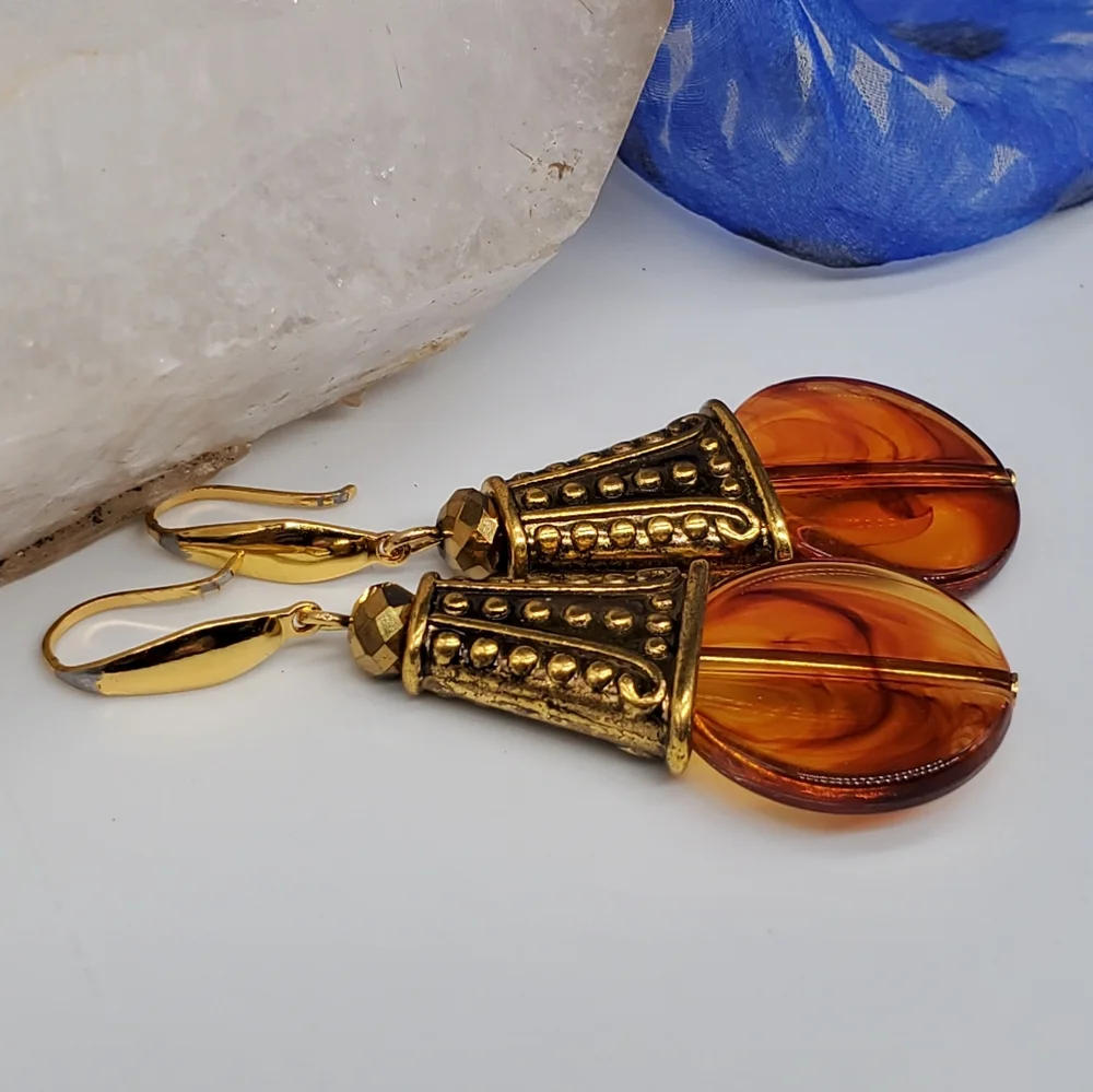 ❤️ Dangling Gold Earrings Resin Amber Honey Color Beads Hypoallergenic Hooks